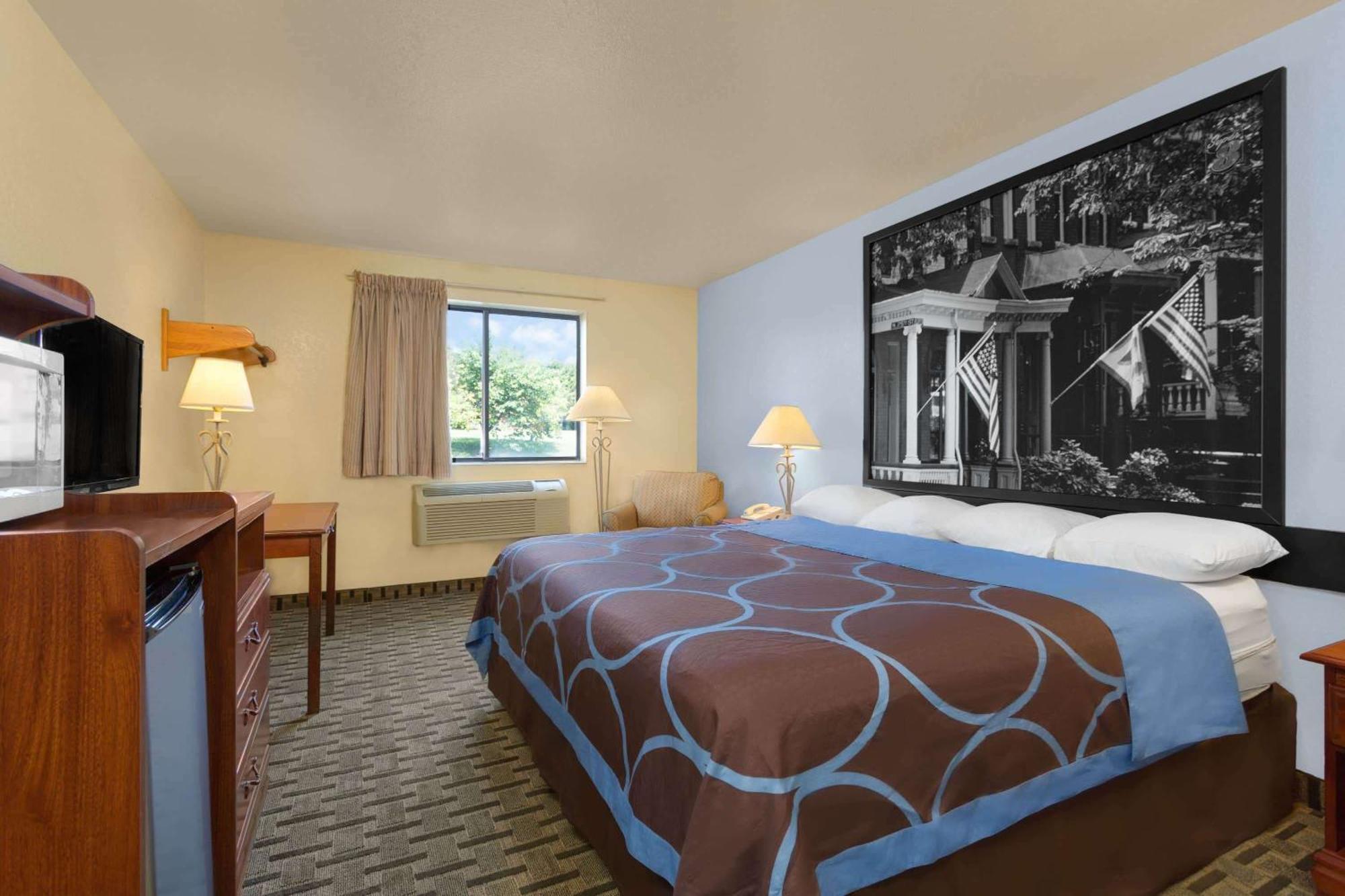 ซูเปอร์ 8 บาย วินด์แฮม ลินซ์บูร์ก เวอร์จิเนีย Hotel ลินช์เบิร์ก ภายนอก รูปภาพ