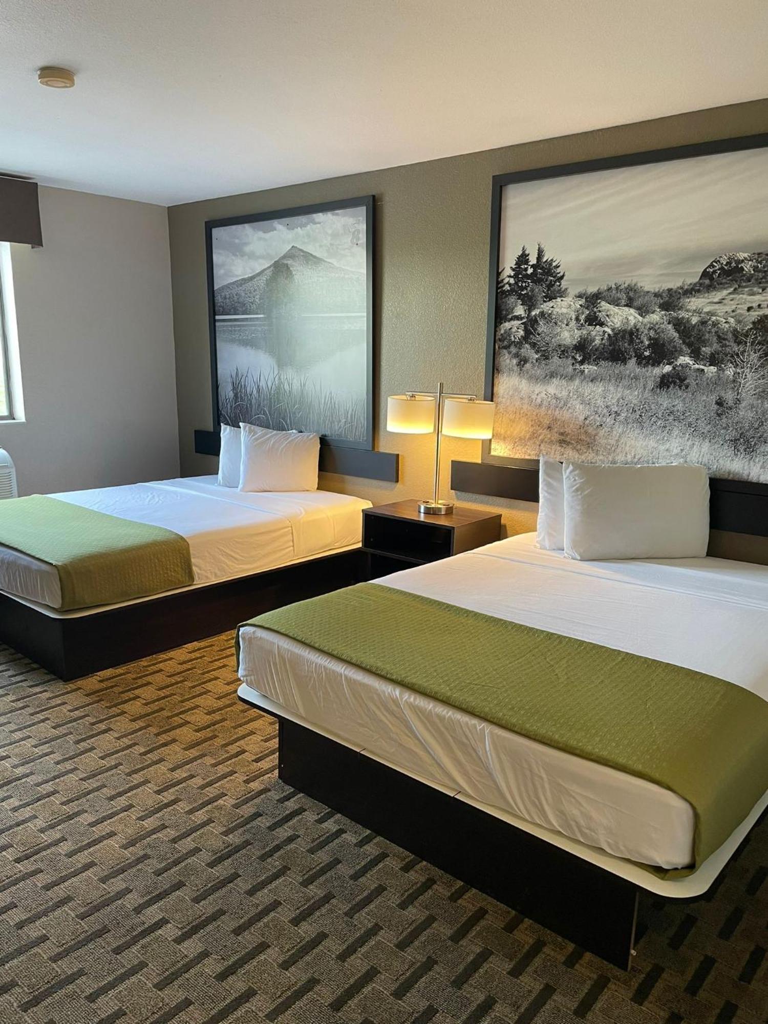 ซูเปอร์ 8 บาย วินด์แฮม ลินซ์บูร์ก เวอร์จิเนีย Hotel ลินช์เบิร์ก ภายนอก รูปภาพ