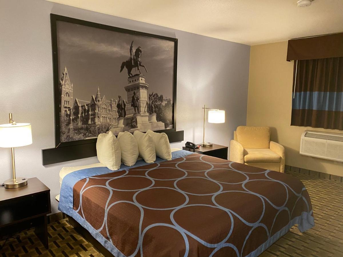 ซูเปอร์ 8 บาย วินด์แฮม ลินซ์บูร์ก เวอร์จิเนีย Hotel ลินช์เบิร์ก ภายนอก รูปภาพ